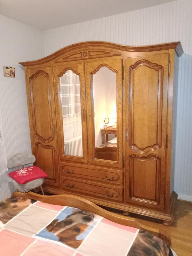 Maison Entiere Avec Parking, Garage Et Jardin Montluçon Eksteriør bilde