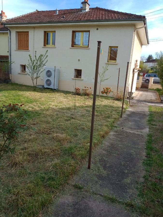 Maison Entiere Avec Parking, Garage Et Jardin Montluçon Eksteriør bilde